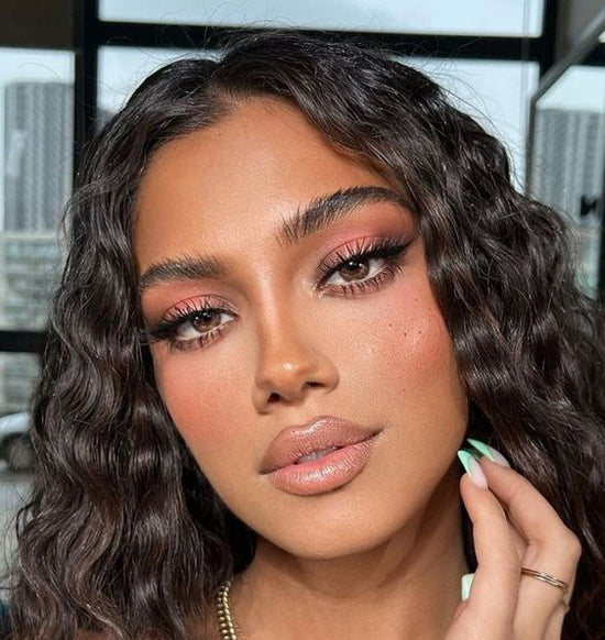 Pack of One (1) Unit- Unprocessed Wavy Laos Feather Weft